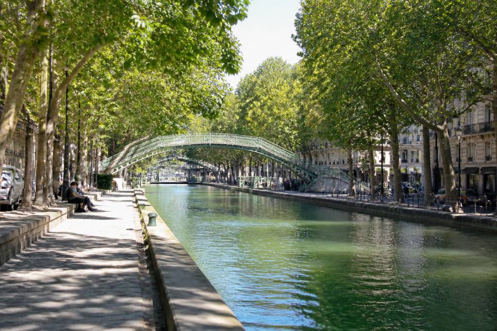 Balade canal saint-martin à pied : itinéraire complet pour une promenade réussie